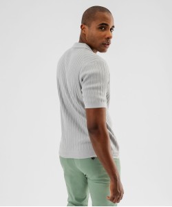 Polo en maille côtelée à encolure ouverte homme[MISSING]
